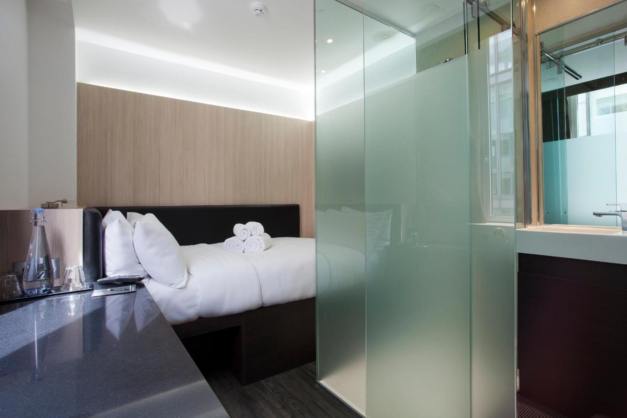 The Z Hotel Soho London Exterior photo
